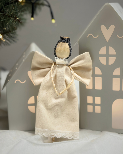 Anděl z makovice - vánoční ozdoba
