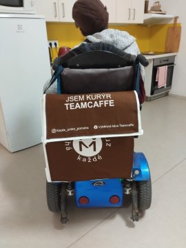 Kávomil  a kočka z kavárny rozváží kávu po Brně!