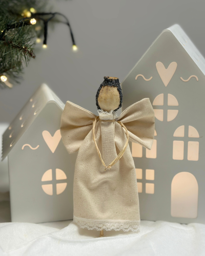 Anděl z makovice - vánoční ozdoba